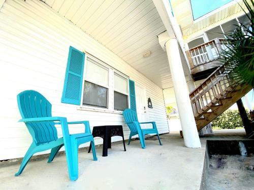 Newly Renovated 4 Br Pensacola Beach House