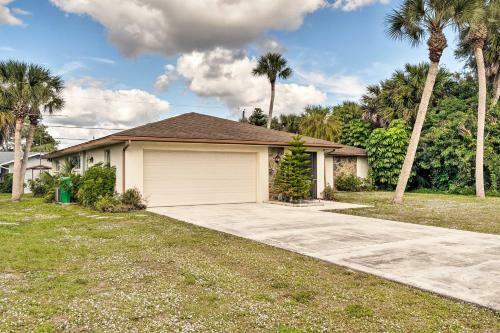 Port Charlotte Home With Screened Pool And Patio!
