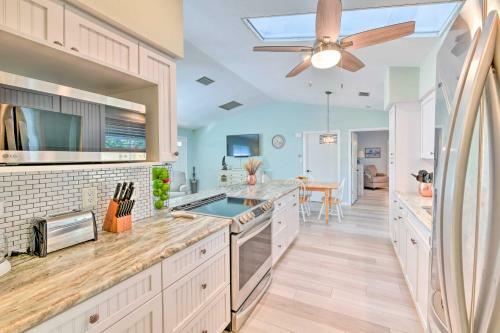 Family Fun - Port Charlotte Beach Bungalow!