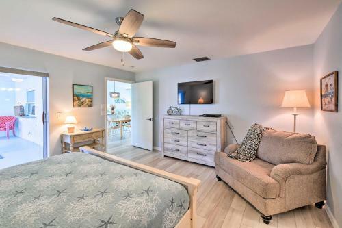 Family Fun - Port Charlotte Beach Bungalow!