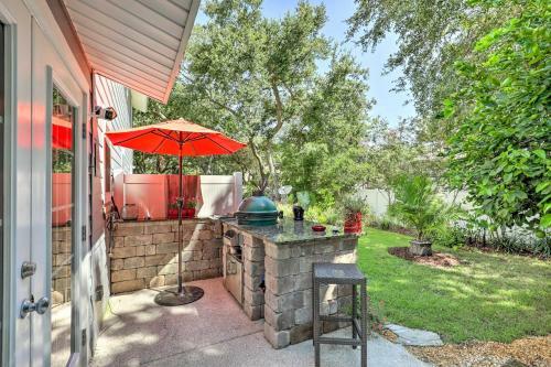 St Augustine Home With Patio - Walk To Beach