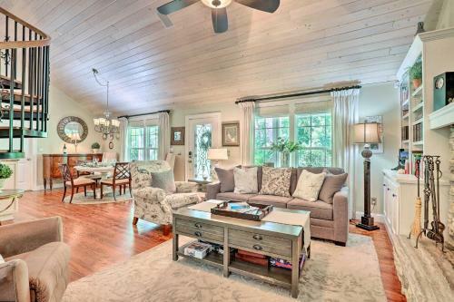 St Augustine Home With Patio - Walk To Beach