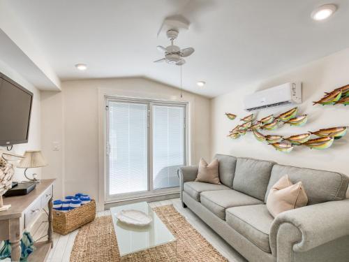 ?anastasia Lodge Cabana? Beach & Pool Oasis Home