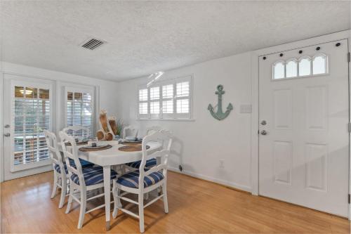 Oceans 360, Atlantic Ocean And Intercoastal Views, 3 Story Decks!