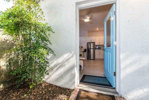 Apartamento The Old Mission Collection - Courtyard Cottage