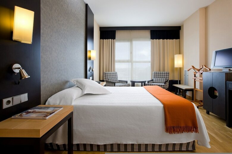 Hotel NH Valencia Center