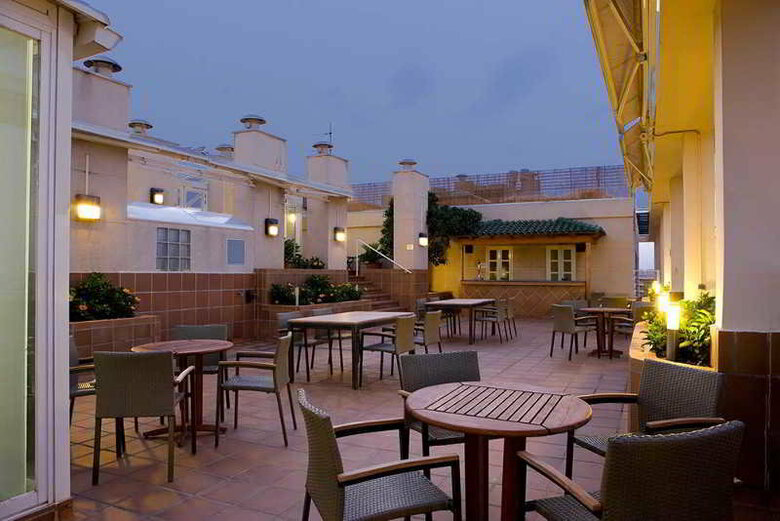 Hotel NH Valencia Center