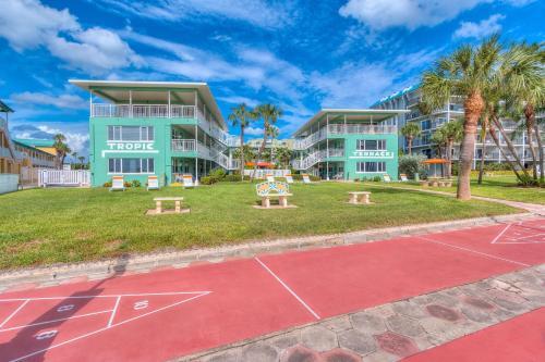 Apartamento Tropic Terrace #11 - Beachfront Rental Condo