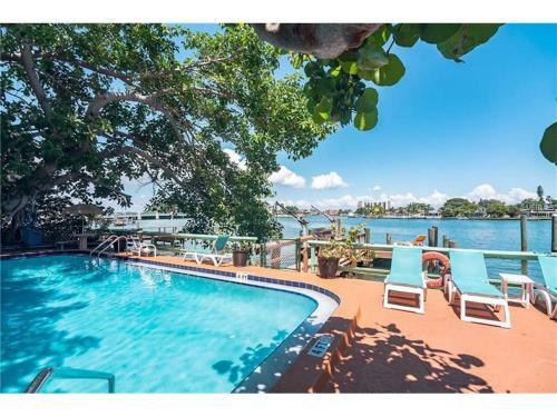 Apartamento Affordable Beach Condos -two Bed Condo With Full Kitchen Condo