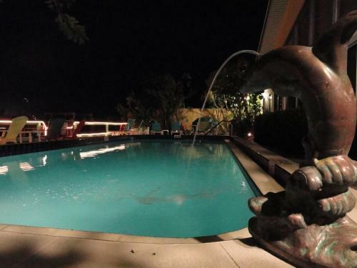 Apartamento Affordable Beach Condos -two Bed Condo With Full Kitchen Condo