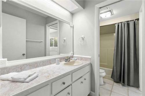 Seabreeze, 3br, Walk To Beach, Wifi, Pet Friendly, Sleeps 10