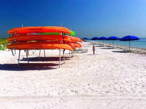 Affordable Beach Condos -three Bed 3 Bath House Home