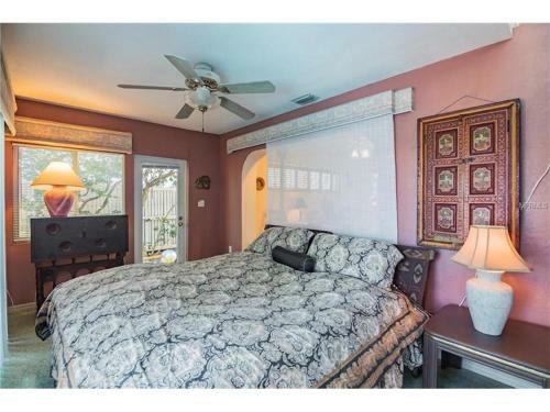 Affordable Beach Condos -three Bed 3 Bath House Home