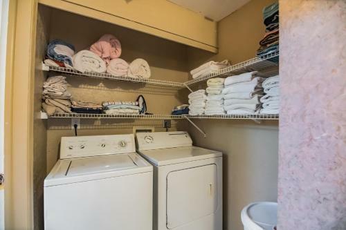 Affordable Beach Condos -three Bed 3 Bath House Home