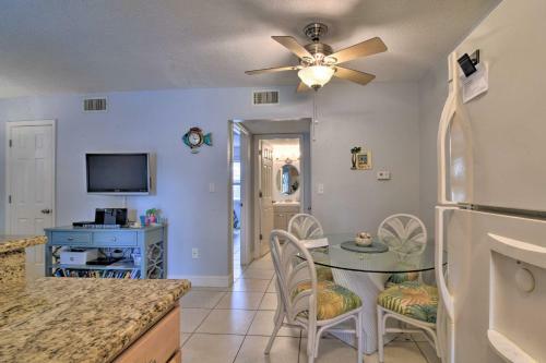 Apartamento St Pete Beach Condo With Pool, 5-min Walk To Beach!