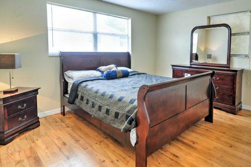 St Petersburg Home With Pool - 4 Miles From Downtown!