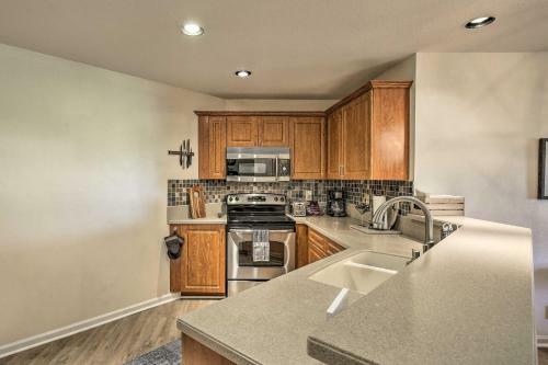 Apartamento St Pete Condo With Heated Pool - 3 Miles To Beach