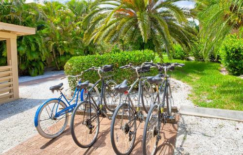 Tropical Condo On Sanibel's Secluded West End - Blind Pass B211