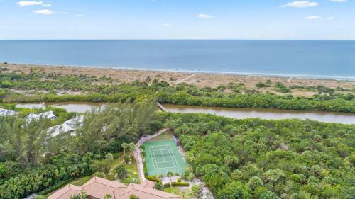Blind Pass Condo F204 On Beautiful Sanibel Island