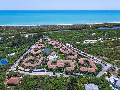 Quiet Spacious Condo Near Famous Bowman's Beach - Blind Pass G203