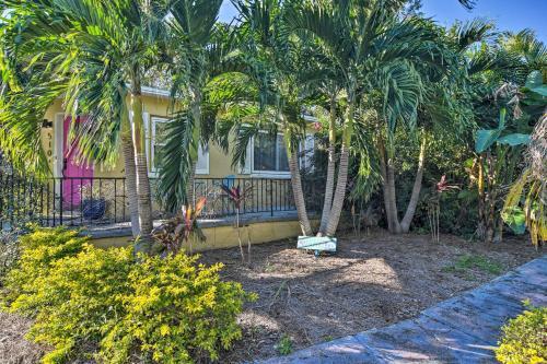 Cozy Pet Friendly Palms About 4 Miles To St Pete Beach