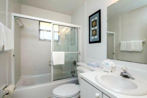 Blind Pass Condo D206 On Beautiful Sanibel Island