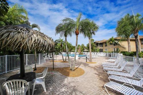 Hidden Gem Resort Condo Perfect For Sunsets & Shells - Blind Pass G102