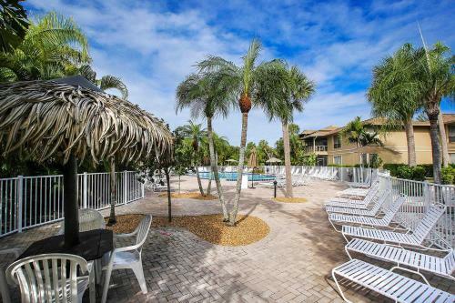 Resort Condo Surrounded By Tropical Vegetation Views - Blind Pass C204