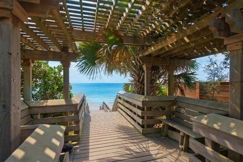 ?plantation Dreams? Off 30a W/ Pools - Near Beach Home