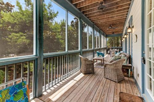 3 Bed 6 Bath Vacation Home In Seagrove, Fl