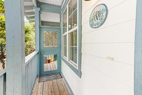 3 Bed 6 Bath Vacation Home In Seagrove, Fl