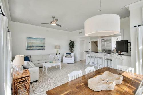 Watercolor By Dune Vacation Rentals - Beach District