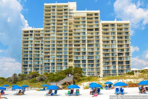 Apartamento One Seagrove Place Unit 701 Condo