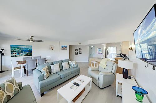 Apartamento Remodeled Gulf Getaway - Pool, Spa - Steps To Sand Condo