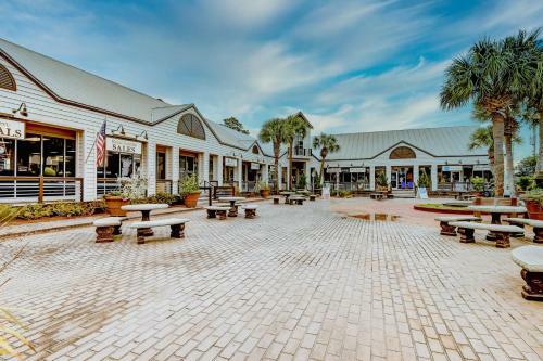 Grove By The Sea: Passin' Thru