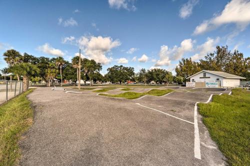 Pet-friendly Home With Yard About 6 Miles To Beach!