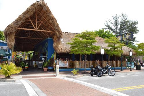 Sarasota Portland 5298