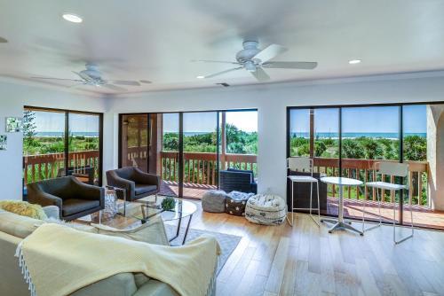 New Listing! Beachfront Gem With Wraparound Balcony Townhouse