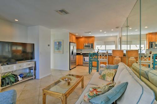 Apartamento Sarasota Condo With Deck - Half Mile To Turtle Beach!