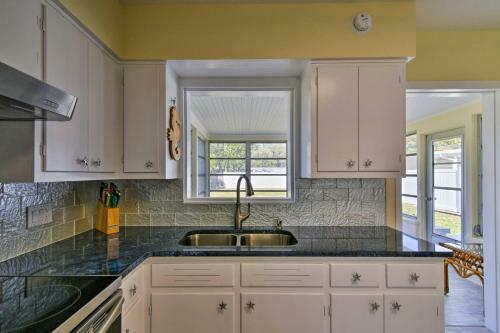 Venice Home With Fire Pit And Grill - 10 Mins To Beach!
