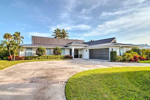 Lavish Vero Beach Escape With Hot Tub And Dock!