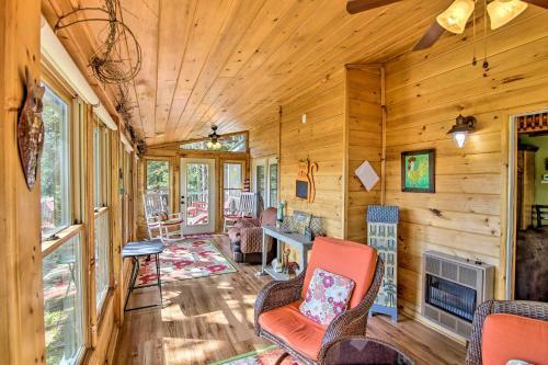 Blue Ridge Bearadise Found With Decks And Hot Tub!