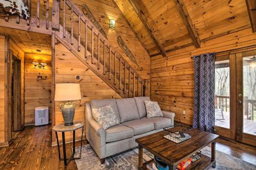 Picturesque Mtn Cabin With Hot Tub And Fire Pit!
