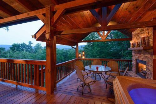 Bearfoot Bungalow By Escape To Blue Ridge
