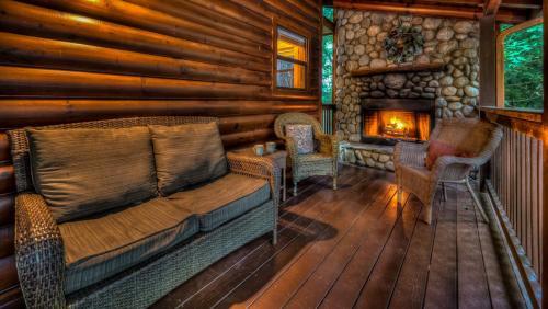 Treetops By Escape To Blue Ridge