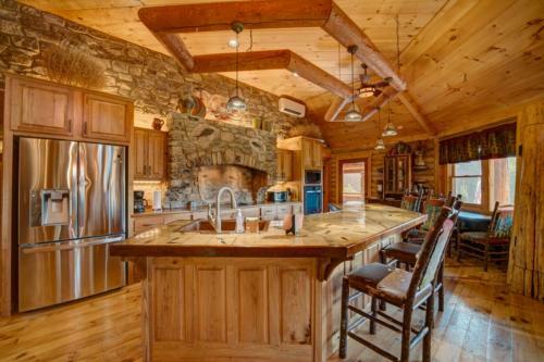 Lonesome Dove By Escape To Blue Ridge
