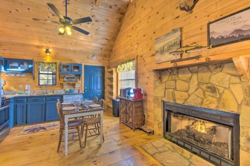 Creekside Cabin In The Blue Ridge Mountains!