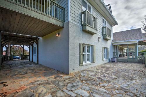 Serving Southern Charm At This Clarkesville House!