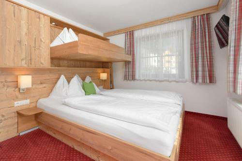 Hostal Pension Haus Am Dorfplatz