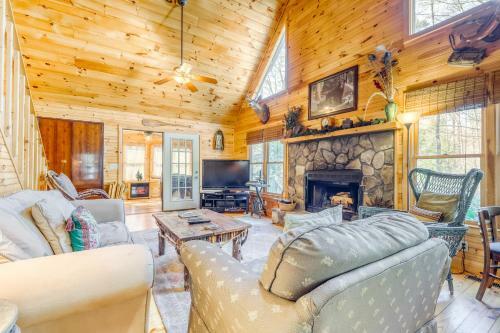Little Cabin On The Creek